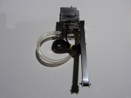 Zebra stainless steel belt oil skimmer - assembled, back showing motor housing